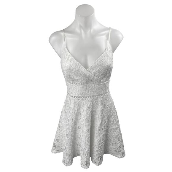 ROWA White Sleeveless Lace Embroidered V Neck Fit & Flare Mini Dress Size S - Picture 1 of 4